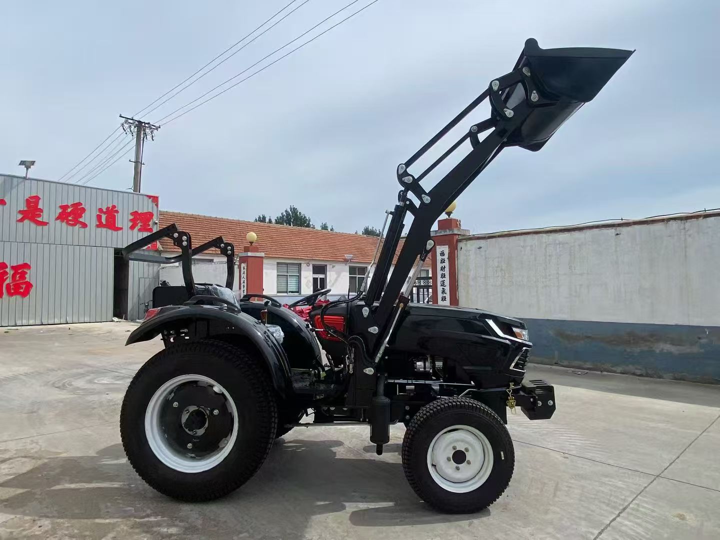 Traktor rolniczy 50 KM, napęd  – Farming Africa recenzja i cena